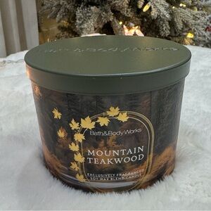 Bath & Body Works Mountain Teakwood Candle